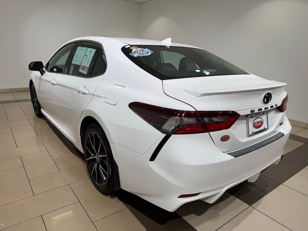 Thumbnail: 2023 Toyota Camry - 4