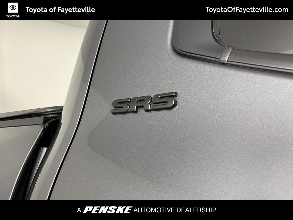 Thumbnail: 2025 Toyota Tundra - 4