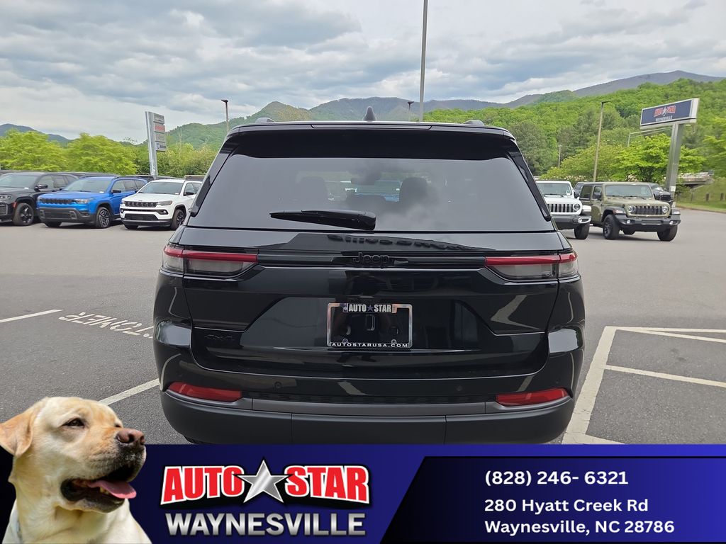 new 2026 Jeep Grand Cherokee car, priced at $44,949