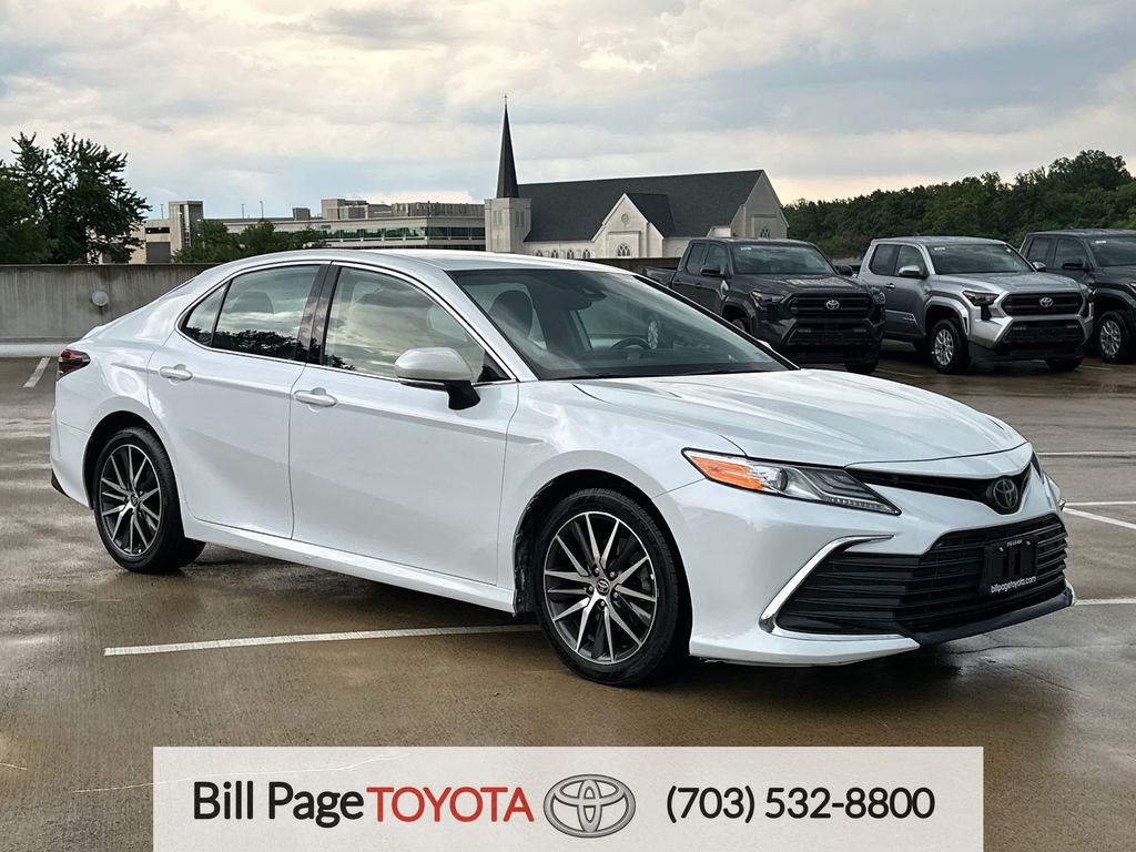  2022 Toyota Camry XLE FWD   