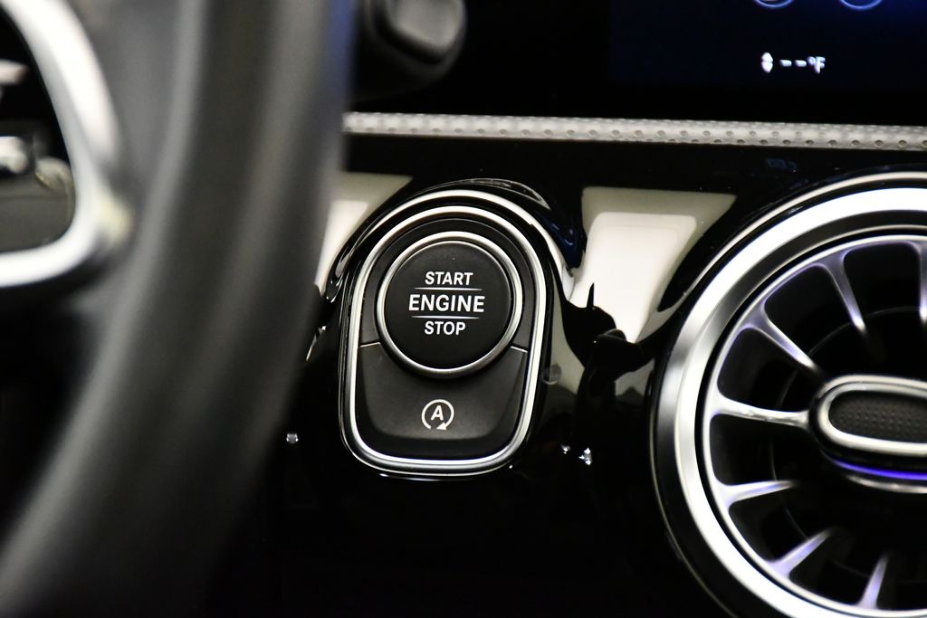 Thumbnail: 2022 Mercedes-Benz A-Class - 28