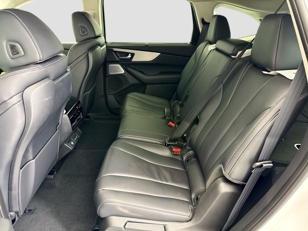 Thumbnail: 2026 Acura MDX - 20