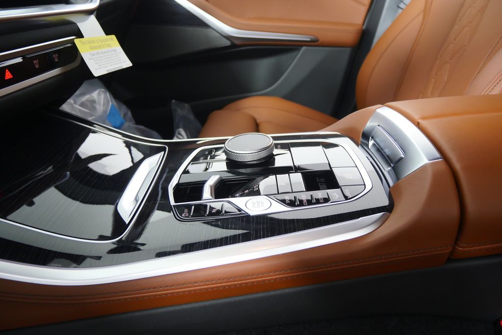 Thumbnail: 2026 BMW X5 - 22