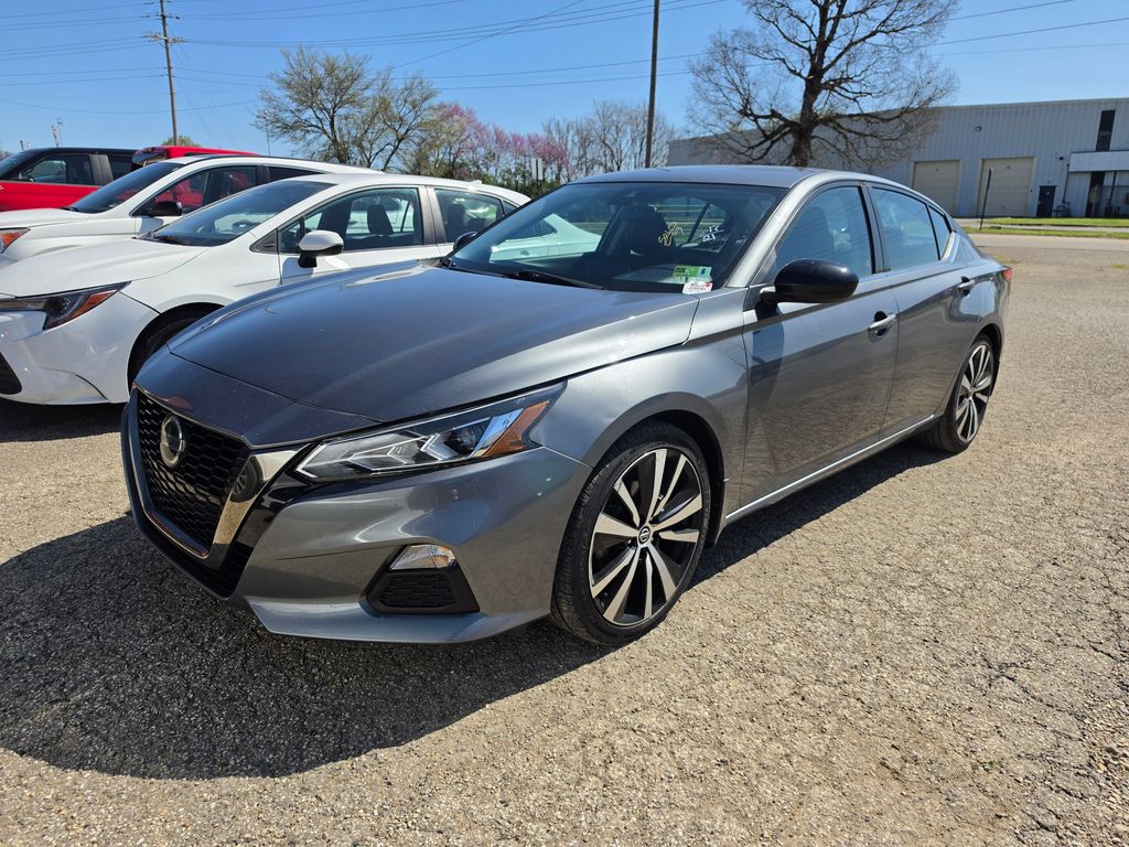 Gray (Gun Metallic) 2021 Nissan Altima 2.5 SR FWD Sedan Front-Wheel Drive Continuously Variable Transmission