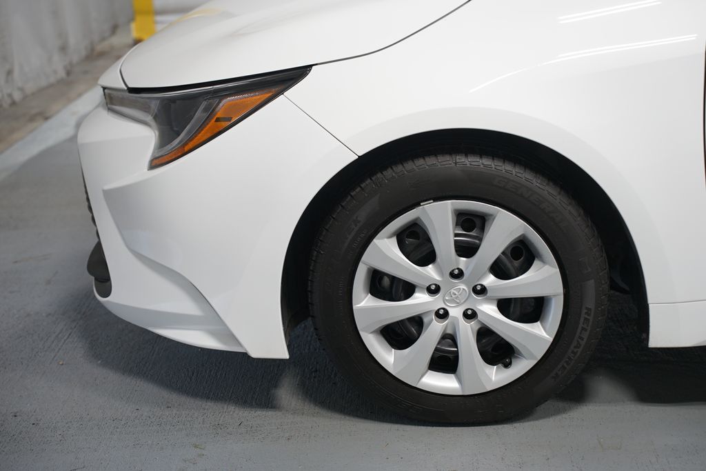Thumbnail: 2024 Toyota Corolla - 5