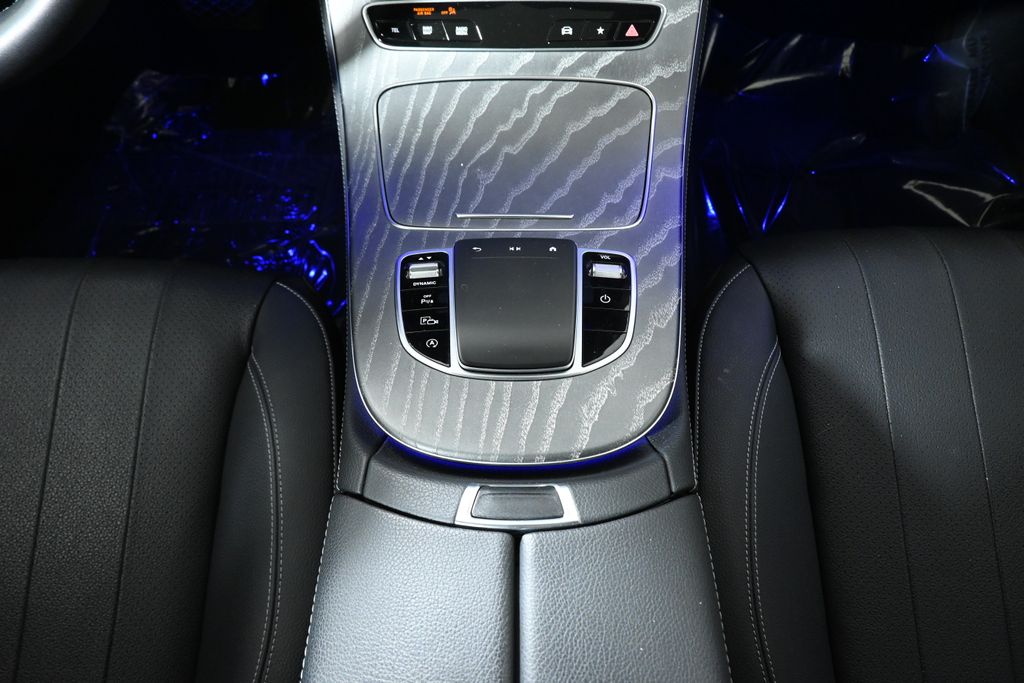 Thumbnail: 2021 Mercedes-Benz E-Class - 24