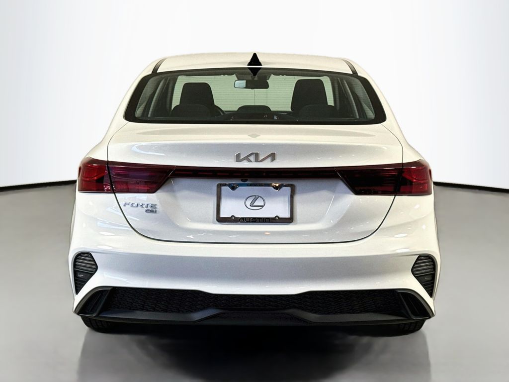 Thumbnail: 2023 Kia Forte - 6