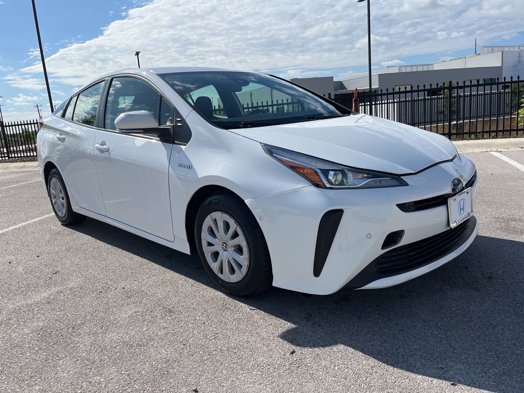 Thumbnail: 2021 Toyota Prius - 3