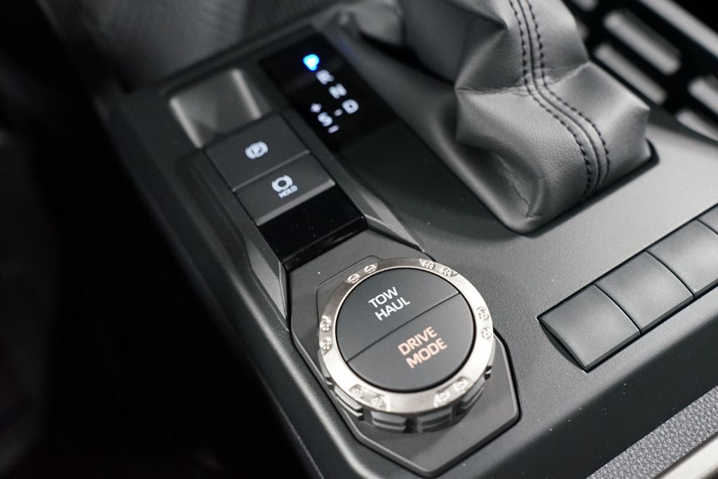 Thumbnail: 2025 Toyota 4Runner - 24