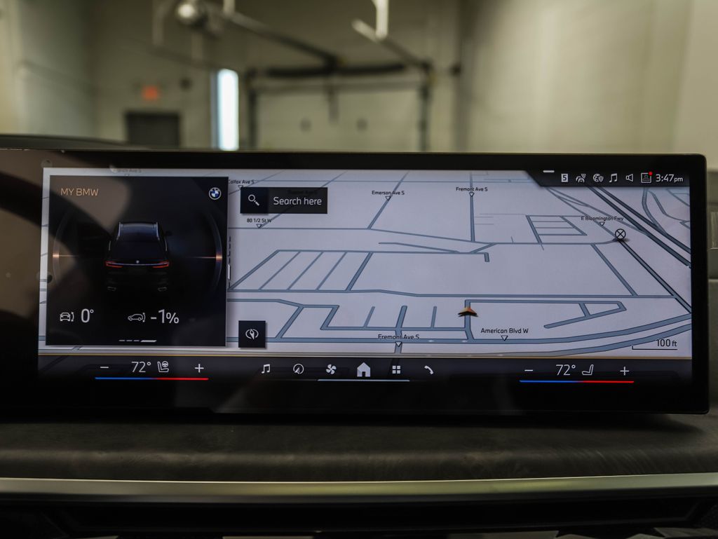 Thumbnail: 2025 BMW X7 - 15