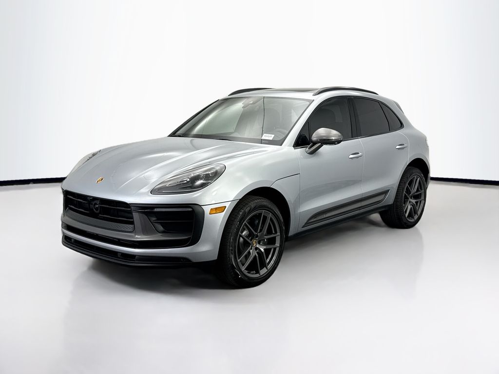 Thumbnail: 2026 Porsche Macan - 1