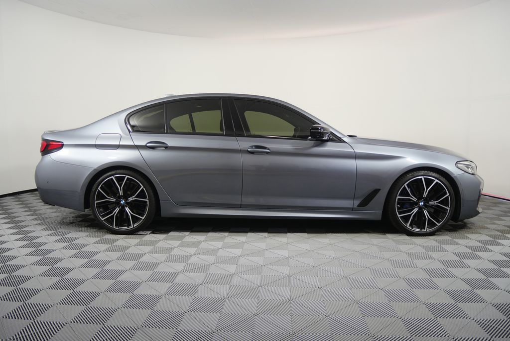 Thumbnail: 2021 BMW 5 Series - 2