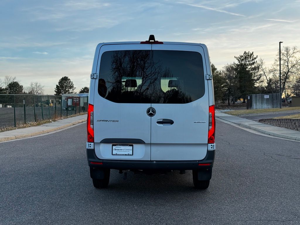 2024 Mercedes-Benz Sprinter 2500 Cargo 144 WB 3