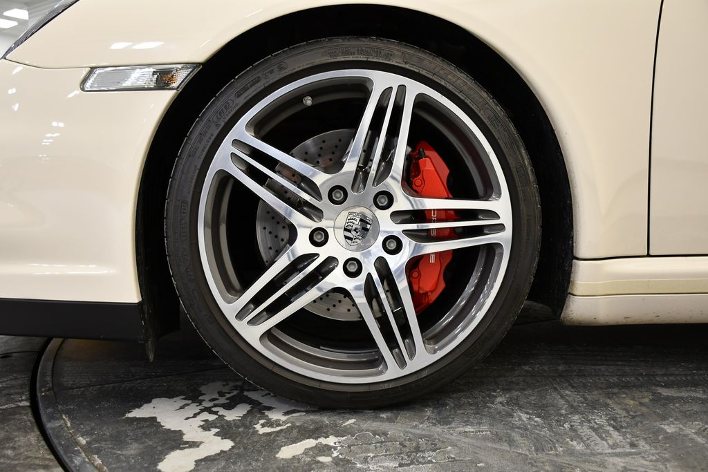 Thumbnail: 2009 Porsche 911 - 24