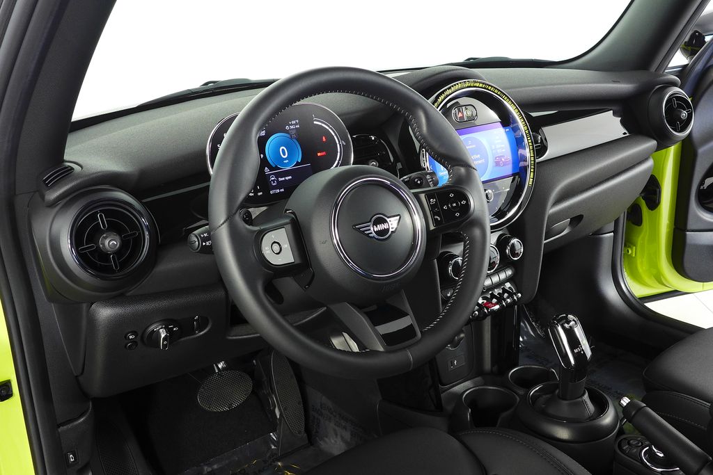 Thumbnail: 2023 MINI Cooper - 25