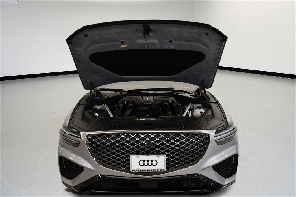 Thumbnail: 2025 Genesis GV70 - 12