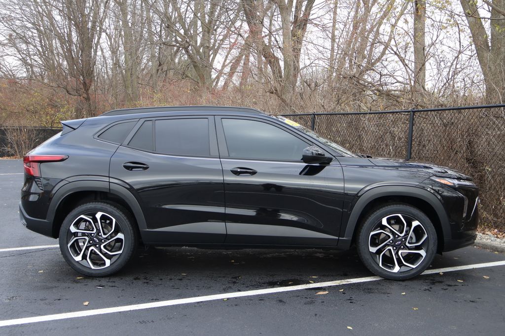 Thumbnail: 2024 Chevrolet Trax - 11