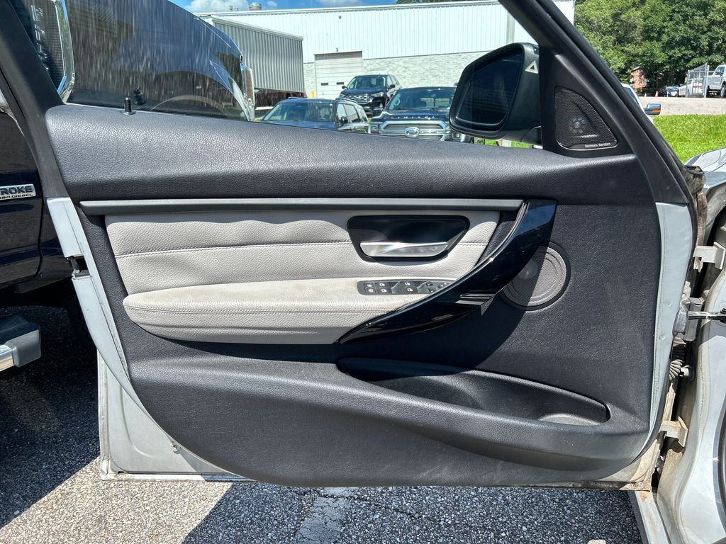 Used 2012 Silver BMW 328i image 7