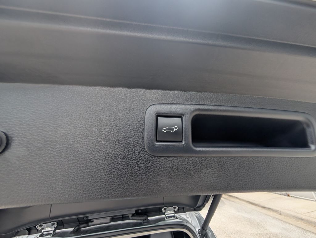 Used 2025 Silver Toyota XLE image 6
