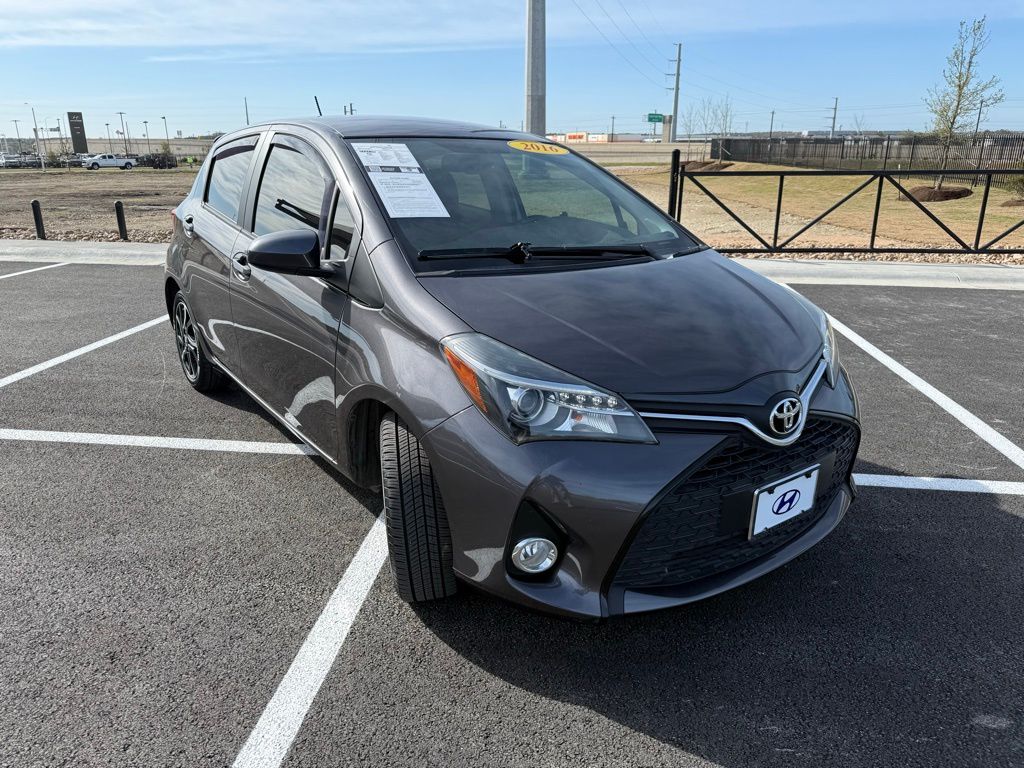 Thumbnail: 2016 Toyota Yaris - 3