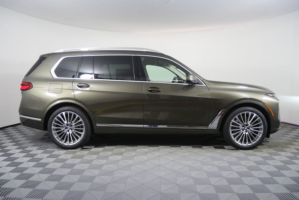 Thumbnail: 2026 BMW X7 - 2