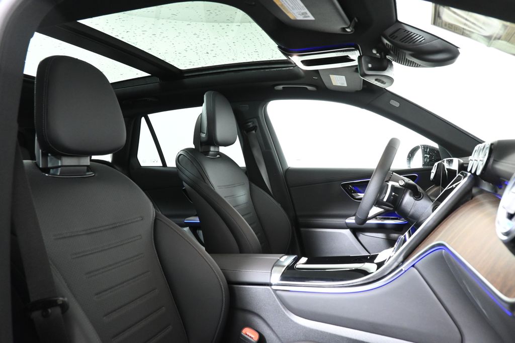 2025 Mercedes-Benz GLC 300 20