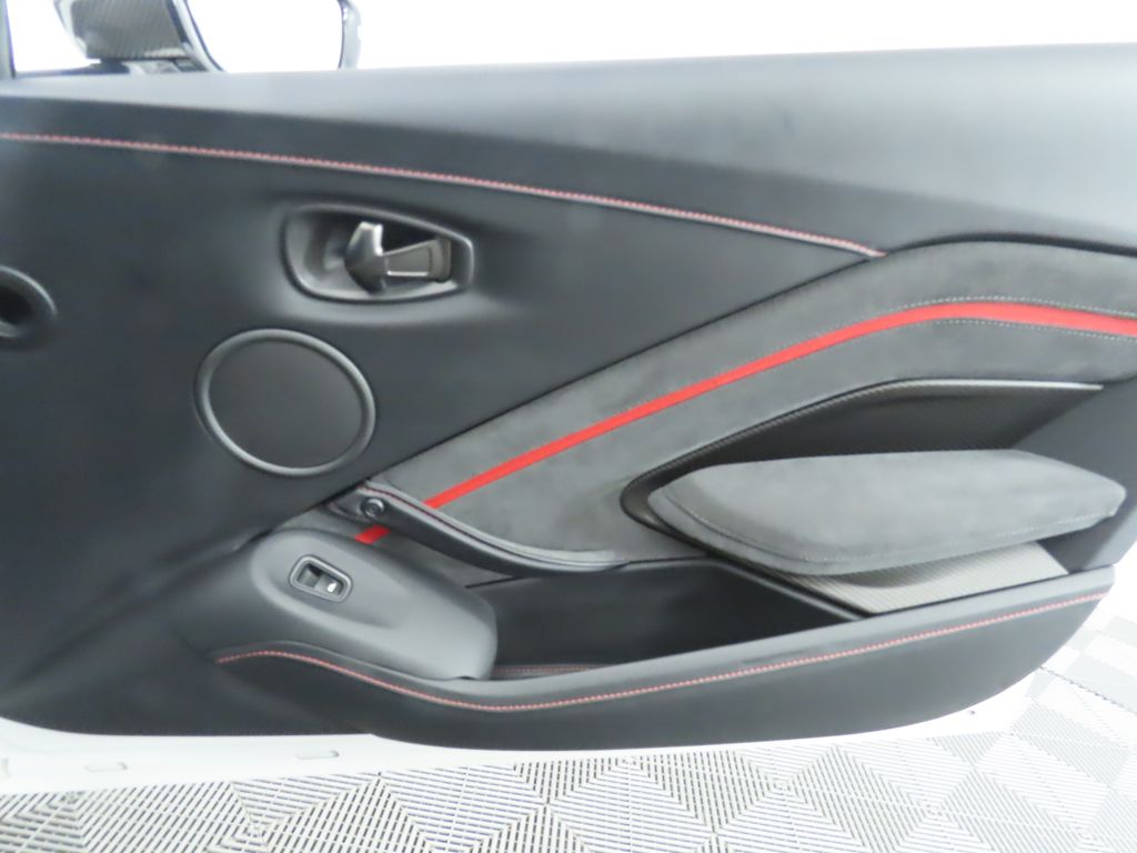 2023 Aston Martin Vantage F1 Edition 24