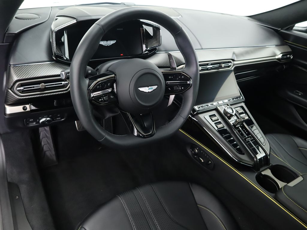 2025 Aston Martin Vantage  9