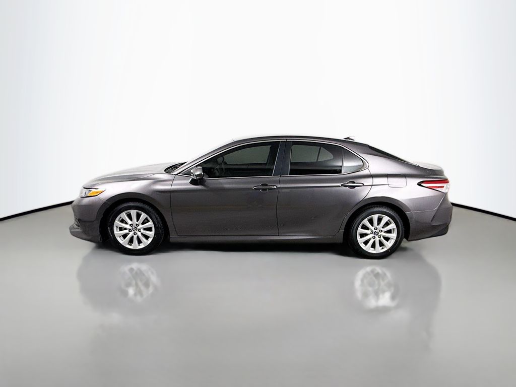 Thumbnail: 2019 Toyota Camry - 8