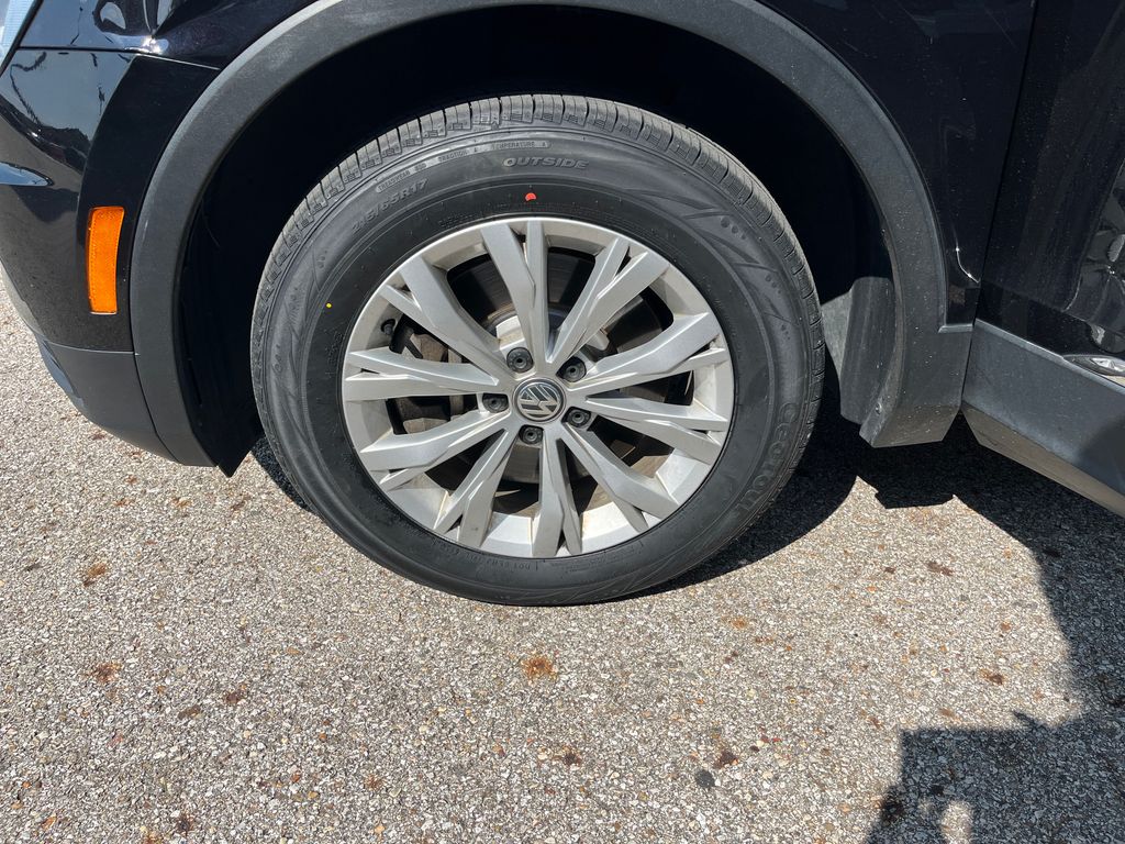 2018 Volkswagen Tiguan 2.0T SE photo