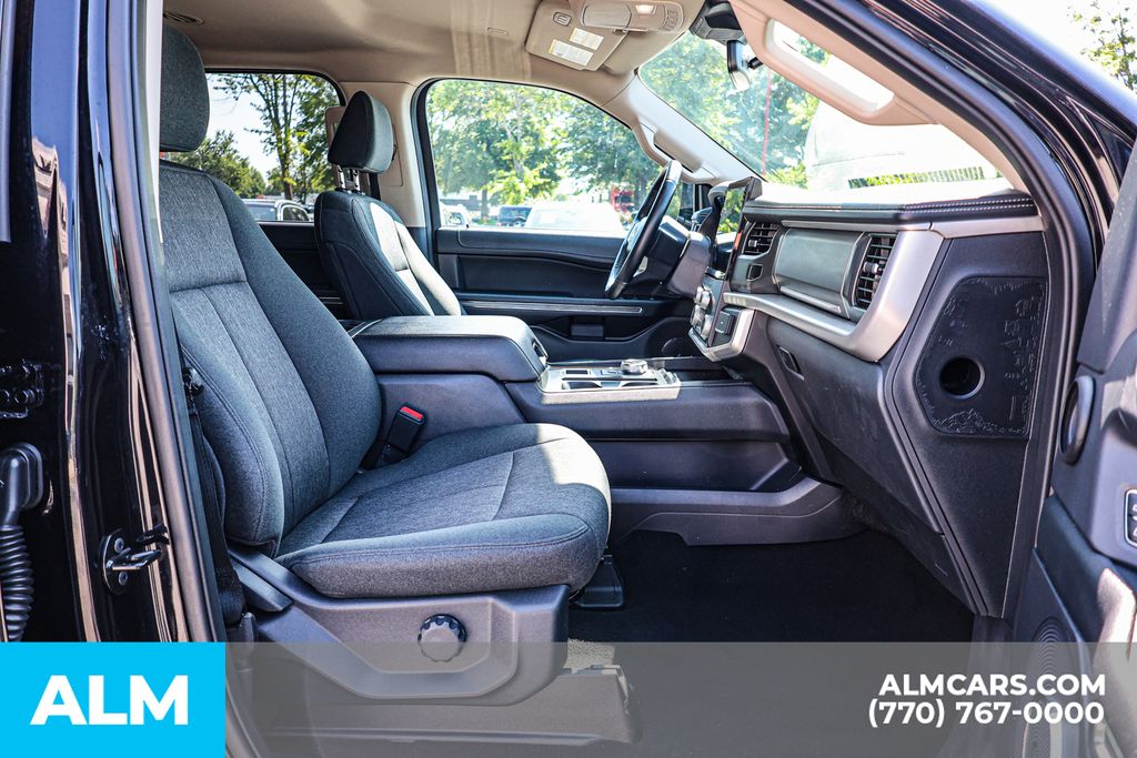 Used 2024 Black Ford XLT image 22