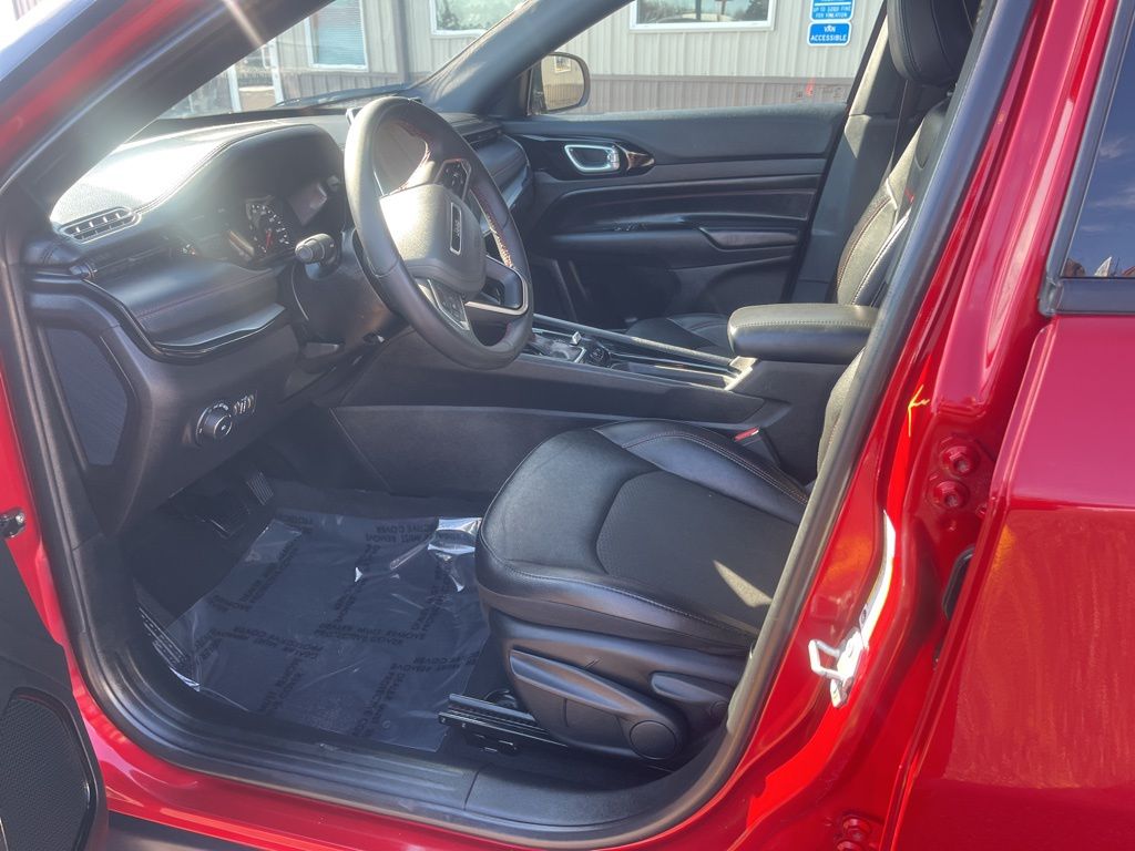 Used 2025 Red Jeep Trailhawk image 25