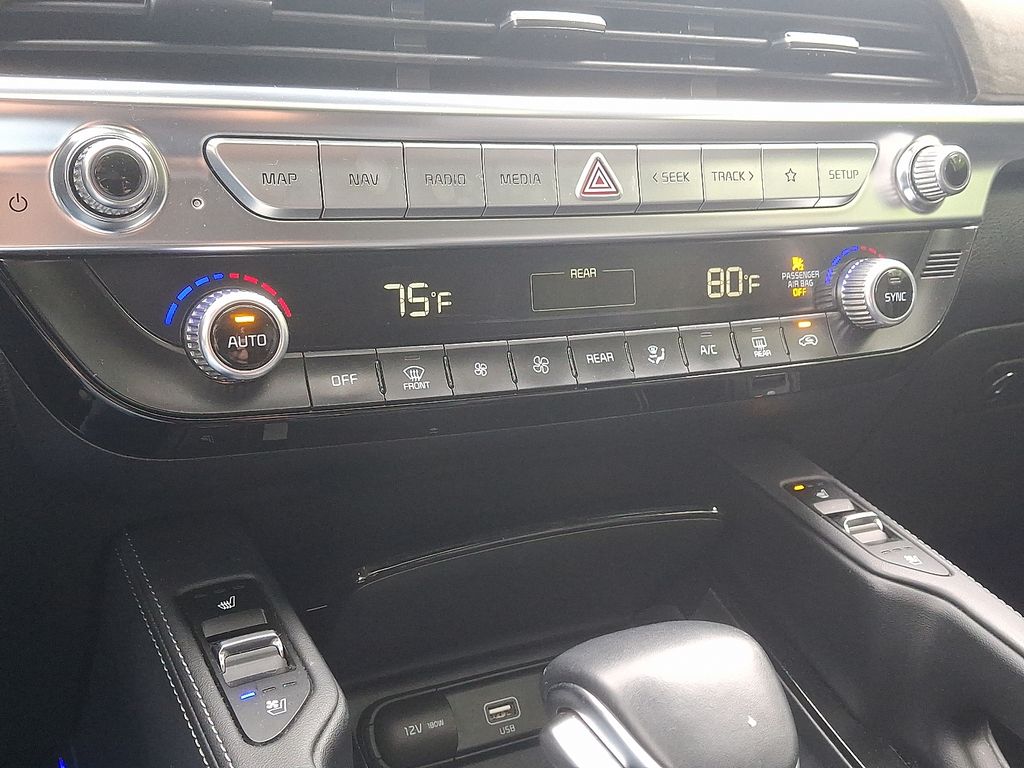 2022 Kia Telluride EX 16