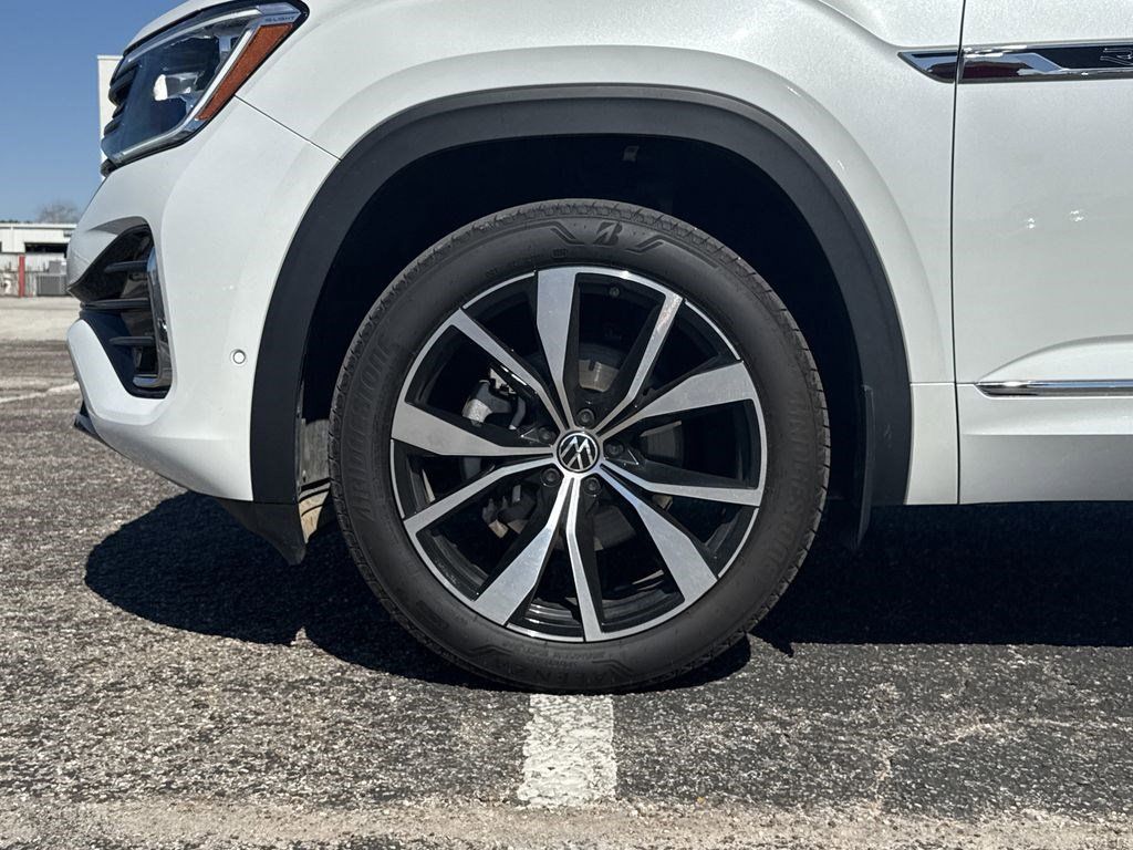2025 Volkswagen Atlas 2.0T SEL Premium R-Line White at DeMontrond Gulf Freeway