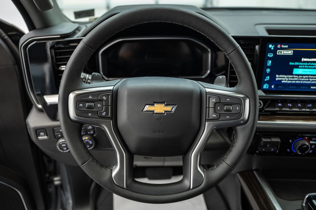ChevroletSilverado 150030