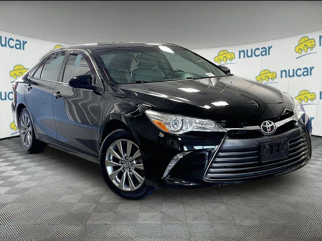 Midnight Black Metallic 2016 Toyota Camry Sedan Front-Wheel Drive 6-Speed Automatic