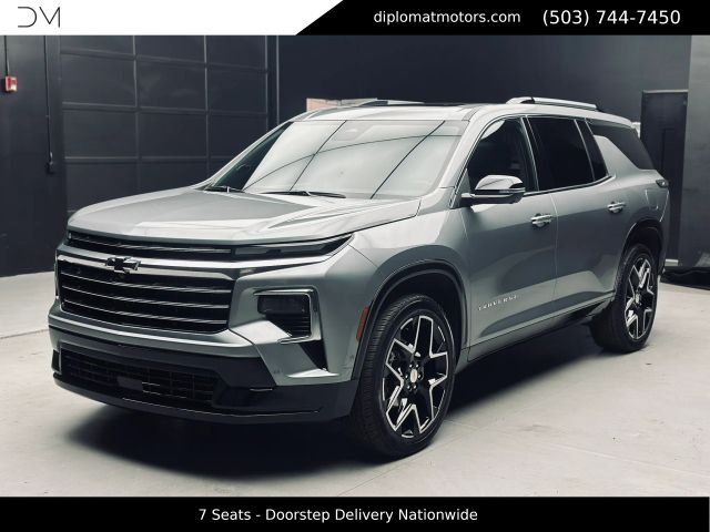 Sterling Gray Metallic 2025 Chevrolet Traverse SUV / Crossover Four-Wheel Drive 8-Speed Automatic