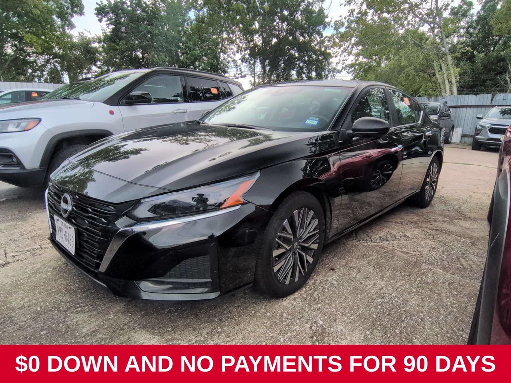 Black 2025 Nissan Altima Sedan Front-Wheel Drive Continuously Variable Transmission