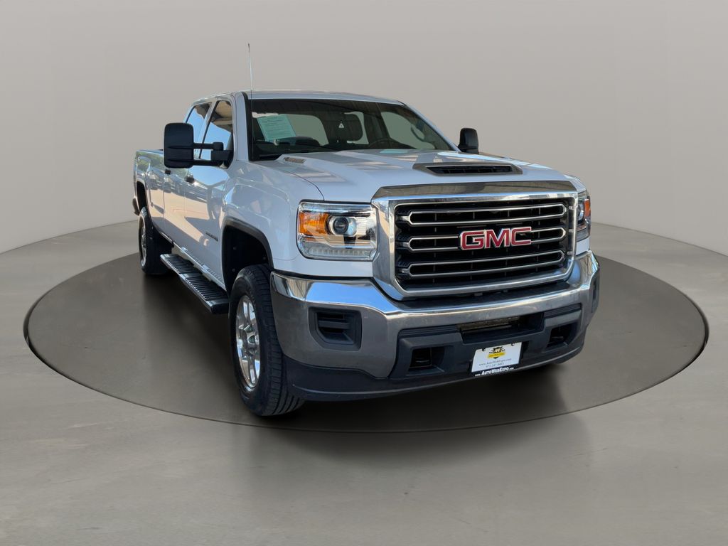 Summit White 2018 GMC Sierra 3500HD Base Crew Cab Pickup Truck 4X2 6-Speed Automatic