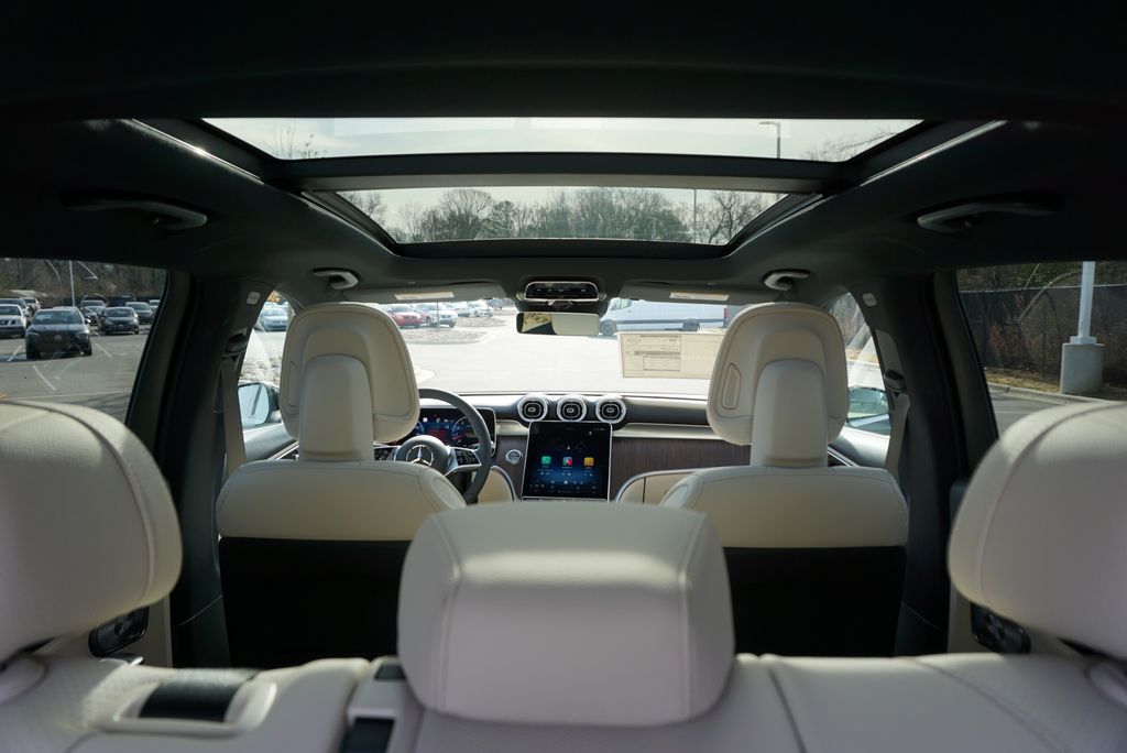 Thumbnail: 2026 Mercedes-Benz GLC - 19