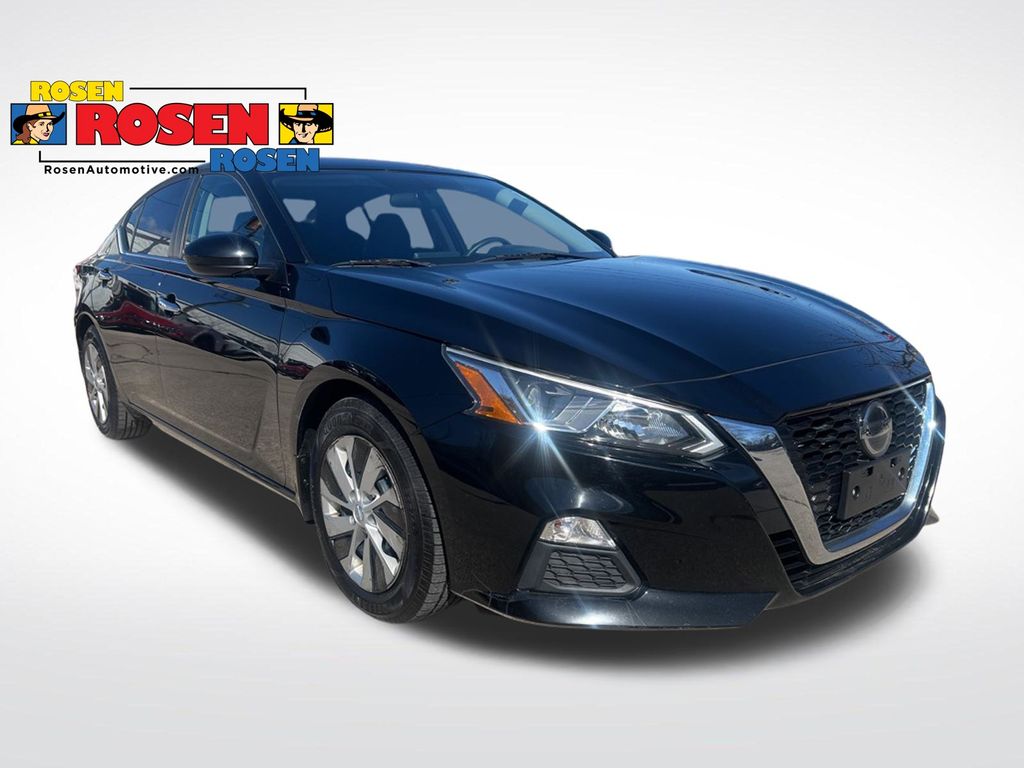 Super Black Clearcoat 2020 Nissan Altima 2.5 S FWD Sedan Front-Wheel Drive Continuously Variable Transmission