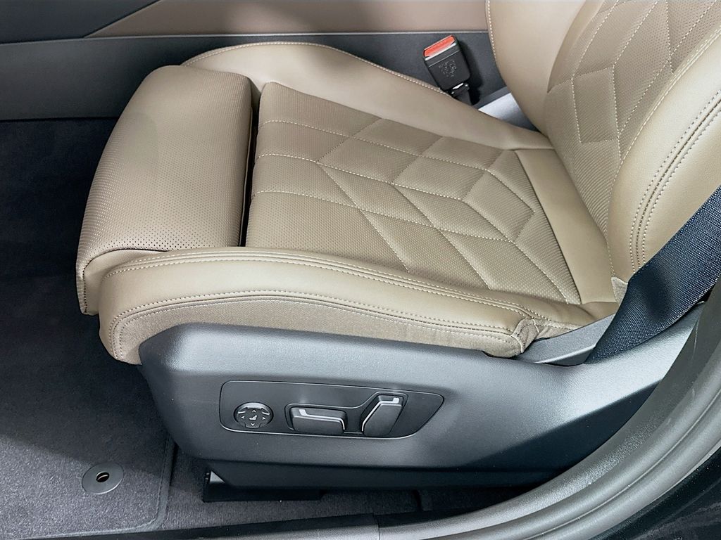 Thumbnail: 2026 BMW i5 - 21