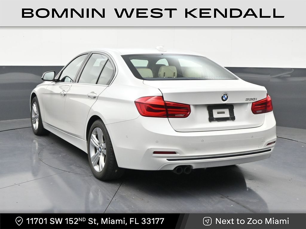 White Metallic 2018 BMW 3 Series Sedan Rear-Wheel Drive 8-Speed Automatic