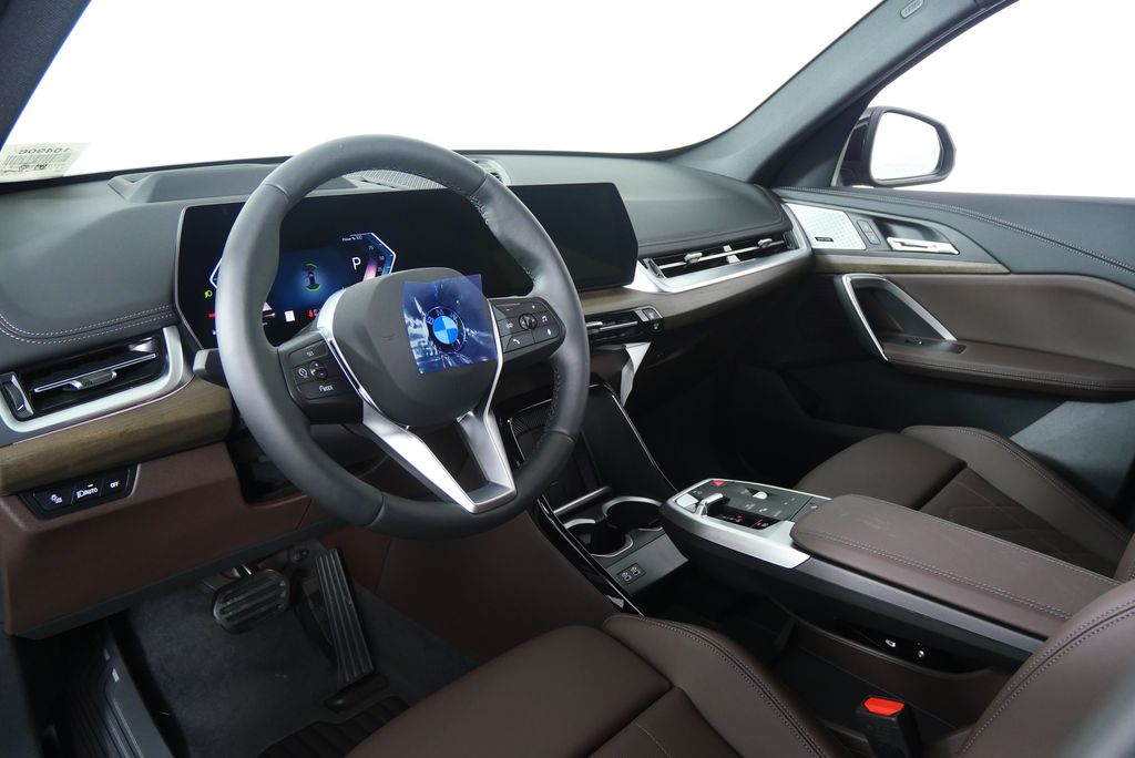 Thumbnail: 2025 BMW X1 - 13