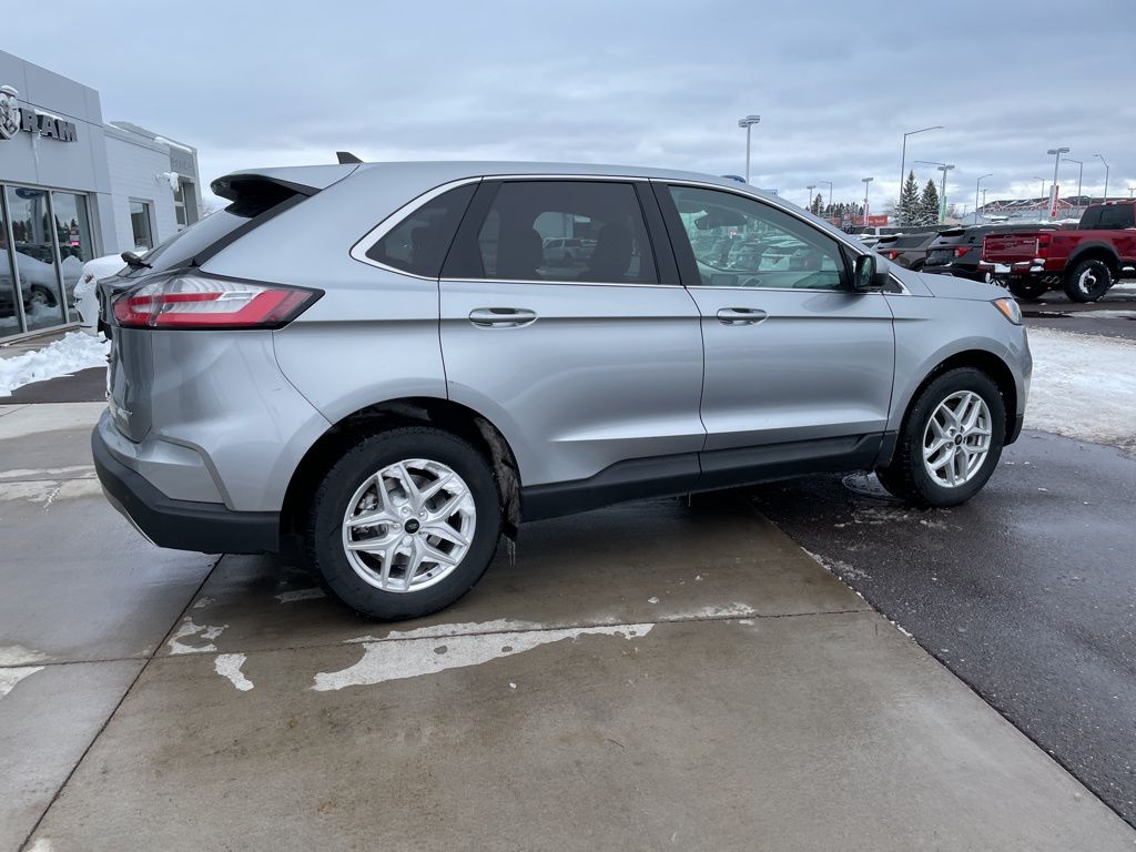 Certified Used 2023 Silver Ford SEL image 8