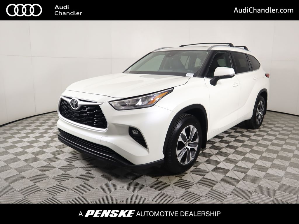 2020 Toyota Highlander XLE -
                  Chandler, AZ