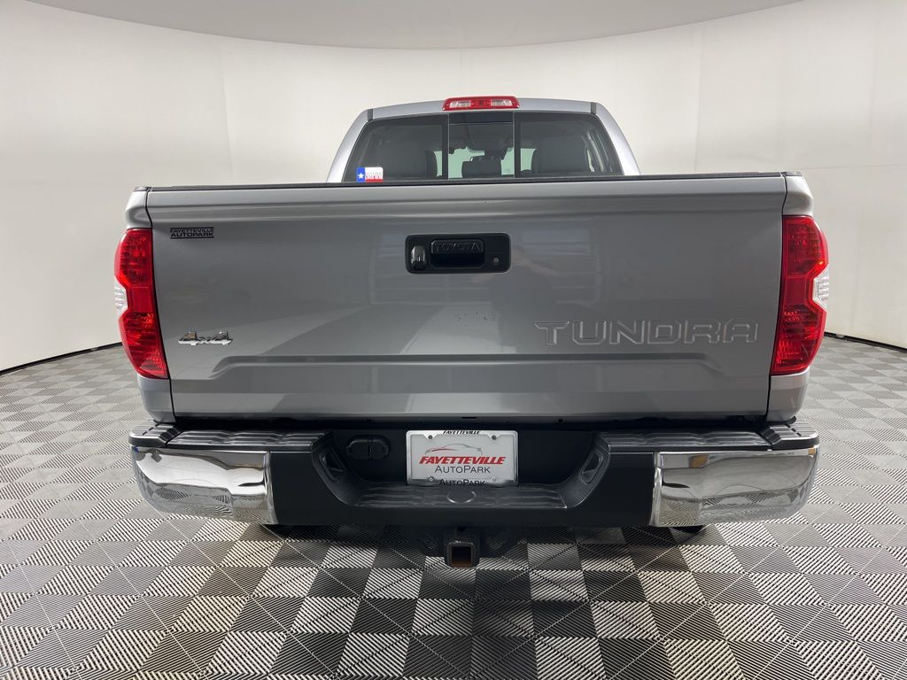 Thumbnail: 2019 Toyota Tundra - 9