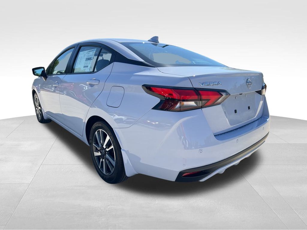 2025 Gray Sky Pearl Nissan Versa 1.6 SV FWD Sedan