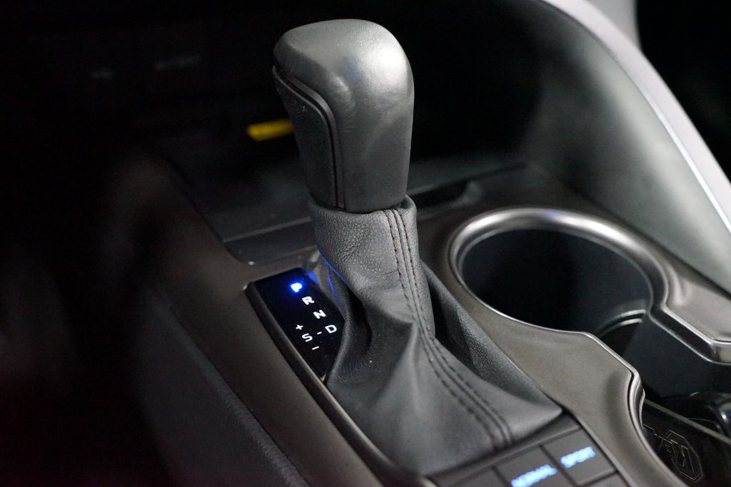 Thumbnail: 2024 Toyota Camry - 21
