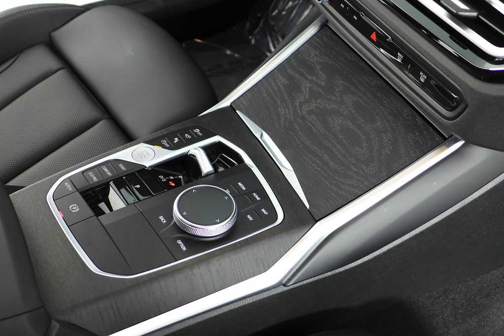 2024 BMW 3 Series 330i xDrive 15